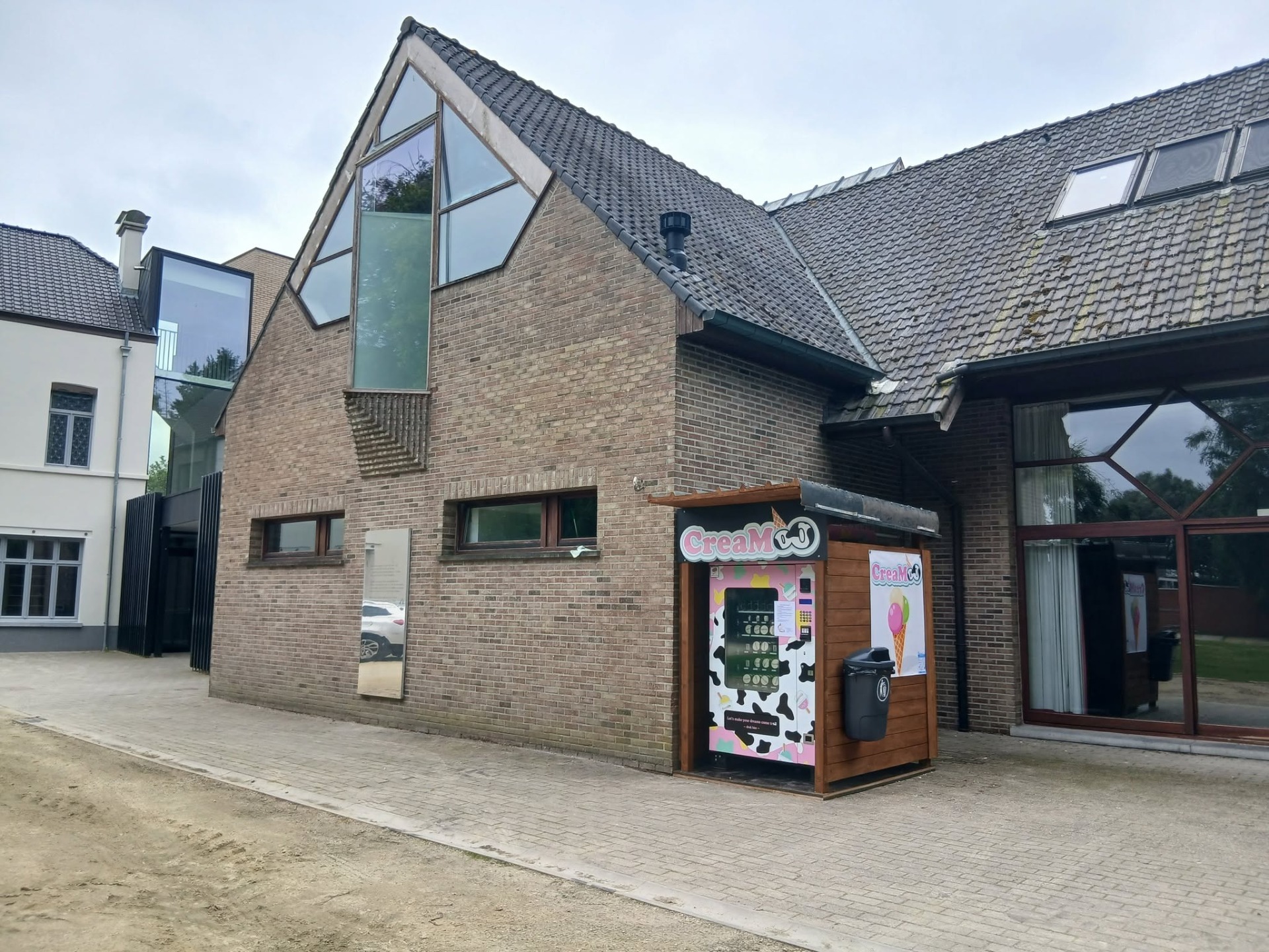 ijsautomaat Olsene
Kerkstraat 36 9870 Olsene